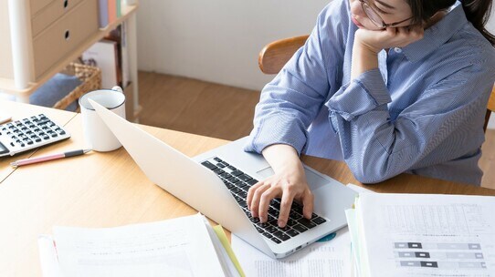「30代派遣社員、正社員登用の誘いを受けたが…」受け取れる年金額をシミュレート