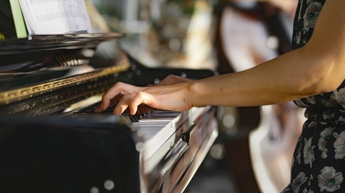 なぜ老舗高級ホテルは「音楽イベント」を20年も続けるのか？ 伝統と革新が生む体験型ビジネスの真意
