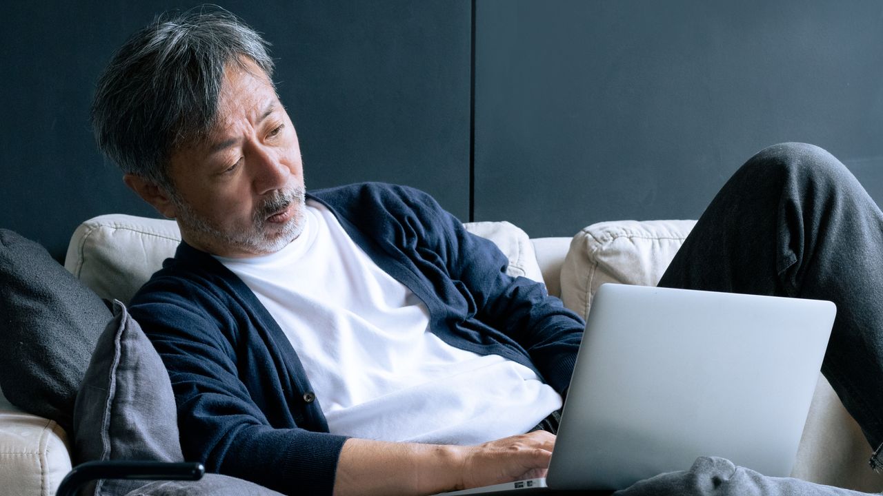 定年退職の翌朝、テーブルに残された置手紙…〈退職金3,800万円〉60歳元本部長が、タワマンで一人ぼっちになった日