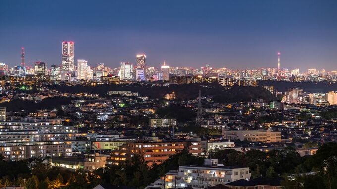 なんで別れられないの…煌めく夜景の〈約1億円〉高層マンションを購入した年収1,800万円・30代夫婦。離婚話を阻む「住宅ローンの呪縛」