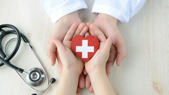 医療保険、死亡保険、損害保険…子どもに「保険」は必要か?
