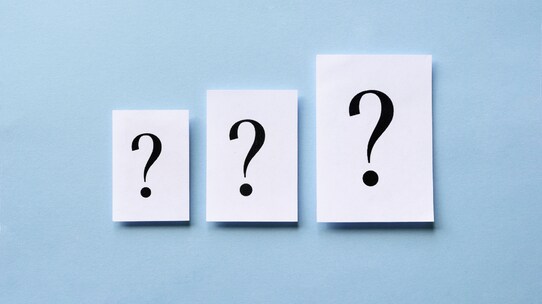 【エリート小学校の天才クイズ】3つの言葉があらわすものは?