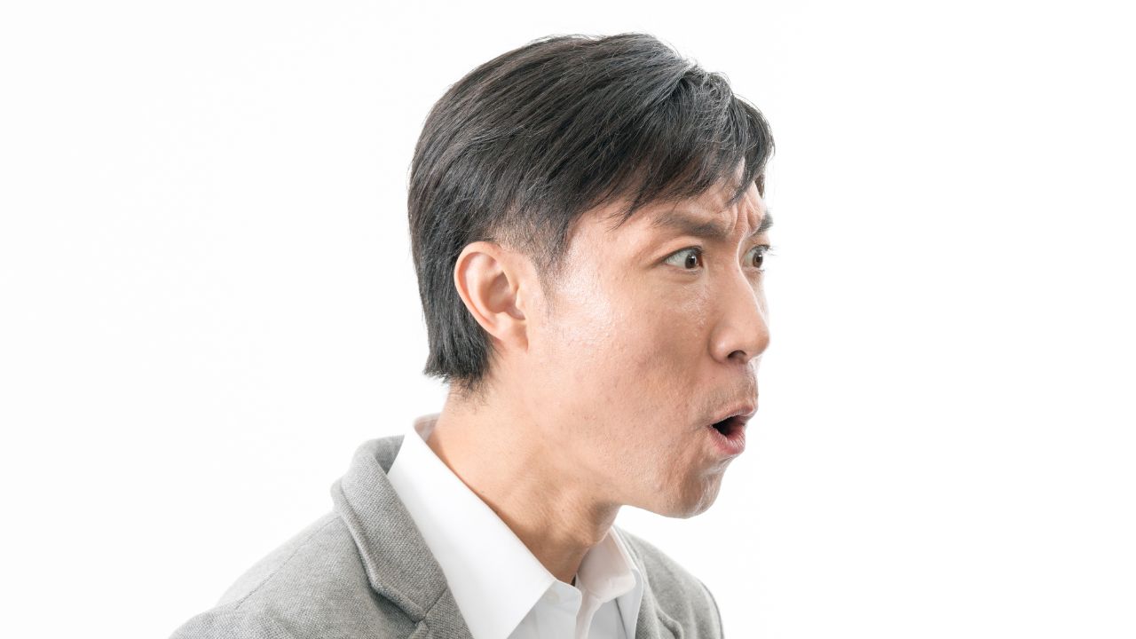 どうするんだよ、あのお墓！〈年金12万円〉82歳母、55歳長男の説得で「墓じまい」を決意も…寺から請求された「離檀料」に唖然「何かの間違いでは？」