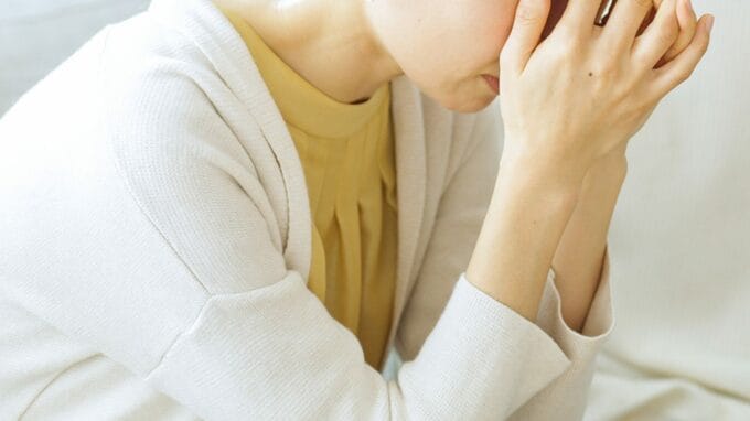 「結婚が決まって、これで安心と思ったのに…」〈貯蓄3,000万円・68歳夫婦〉36歳ひとり娘から持ちかけられた〈予想外の相談〉