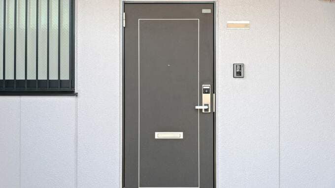 「母さん、何かあった？」1年ぶりに帰省した54歳息子…〈年金月15万円・83歳母〉の家で感じた“小さな異変”