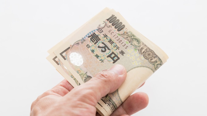 セレブ妻が夫のお金で資産運用…収益は「生前贈与」になる？