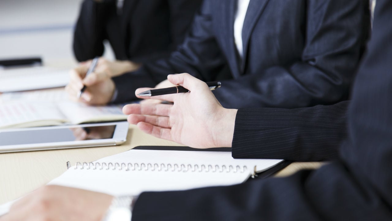 社員教育で法人税減税 社員教育関連銘柄に追い風