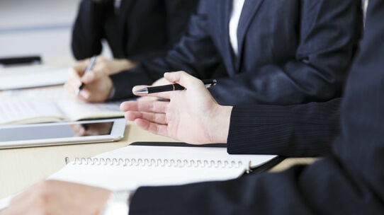 社員教育で法人税減税 社員教育関連銘柄に追い風