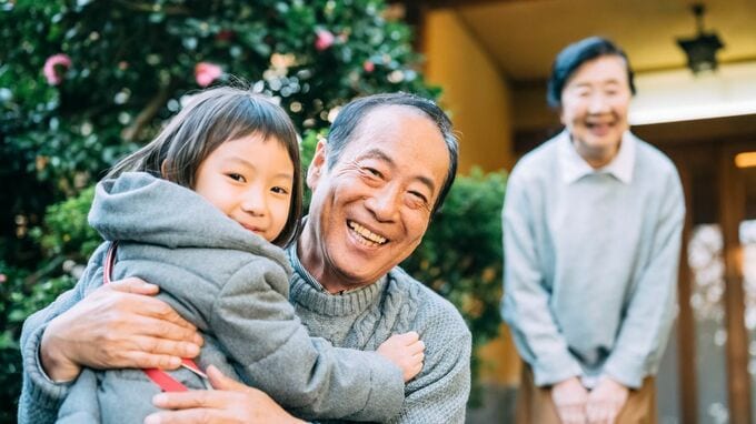 「GWが終わるのが、怖いんです」…孫の来訪を笑顔で待つ裏で、指折り数える〈年金振込日〉。71歳年金夫婦の切実な事情