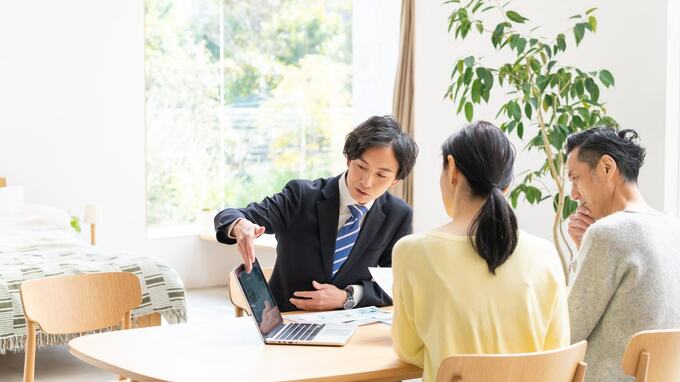 保険営業マンのセールストークに要注意！「生命保険料控除」の落とし穴と真の活用メリット