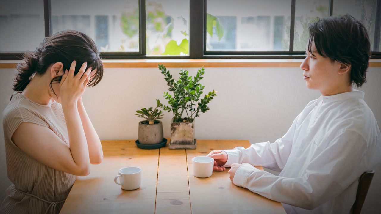 浅はかでした…〈世帯年収1,200万円〉32歳・共働き妻の絶望。豪華マンションの合鍵を握りしめ、週3回現れる義母の「正論」に唖然