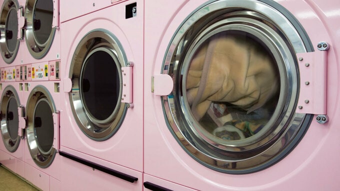 女性が来やすいコインランドリーにするための「トイレの設置」