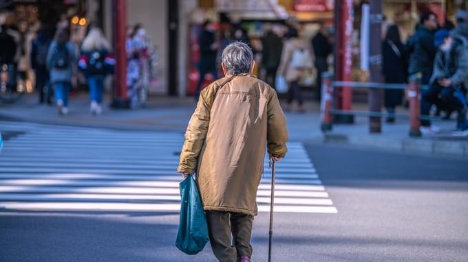 日々の安定どころか老後の安心すらない…日米年金制度の違いにみる、日本が“貧しくなって当然”の理由【国際税理士が解説】
