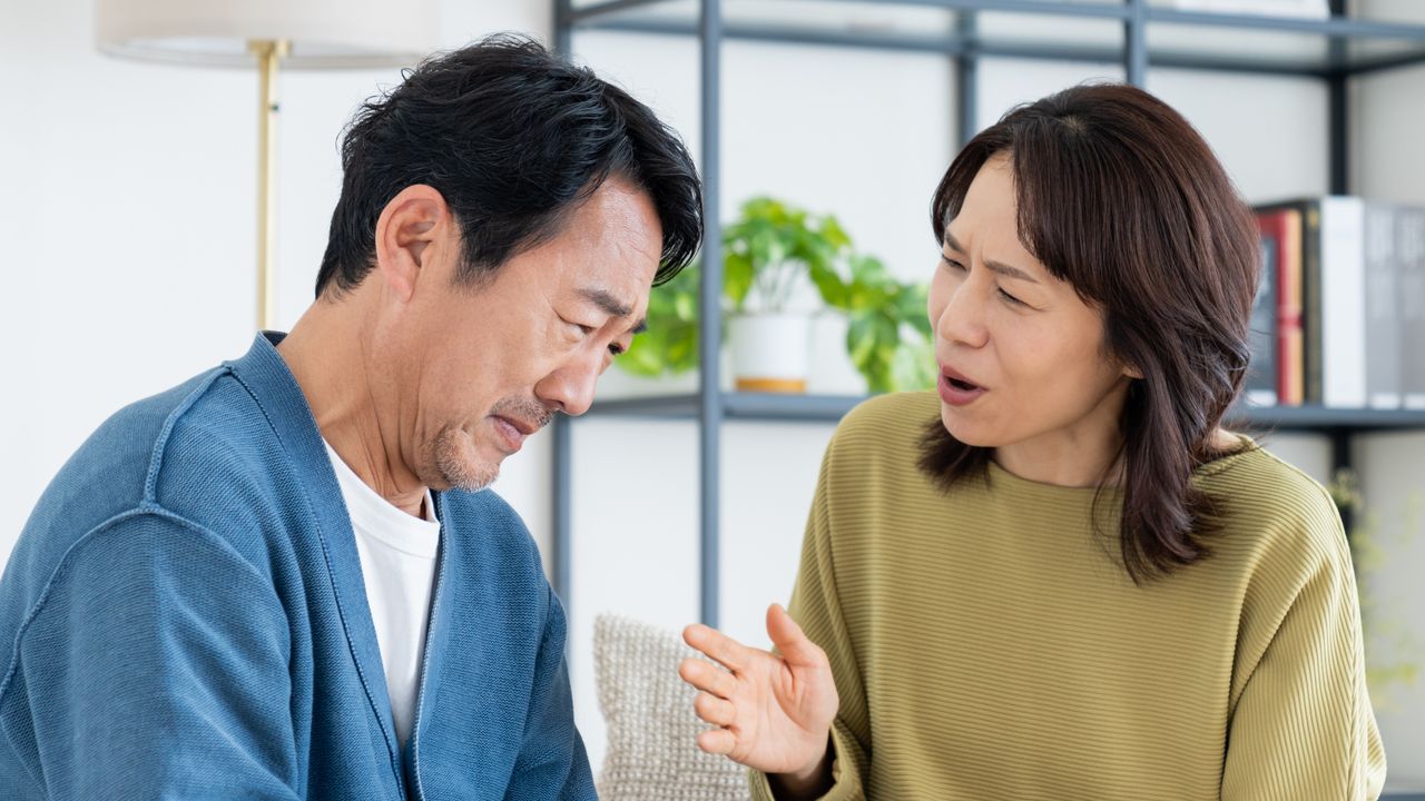 まだ働けというのか！退職金2,100万円・60歳定年夫の絶叫。「悠々自適な老後を！」と要求も、58歳妻の「冷静なひと言」に沈黙