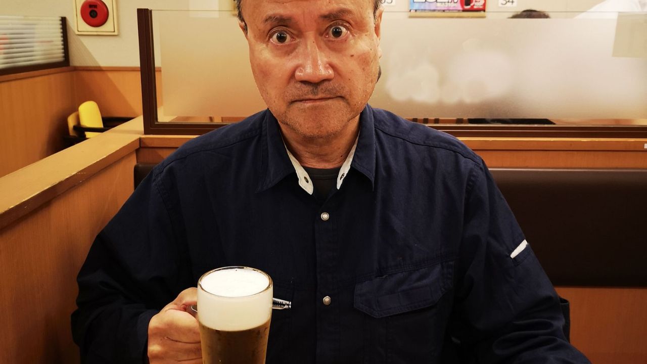 いつまで実家にいる気なんだ…〈年金月22万円〉65歳父、爆発。実家で親のすねをかじる〈年収560万円・資産5,000万円〉40歳次男に「年内に出ていけ」と怒り飛ばした理由