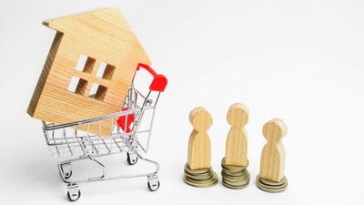 買手が競合するから必然的に高値がつく