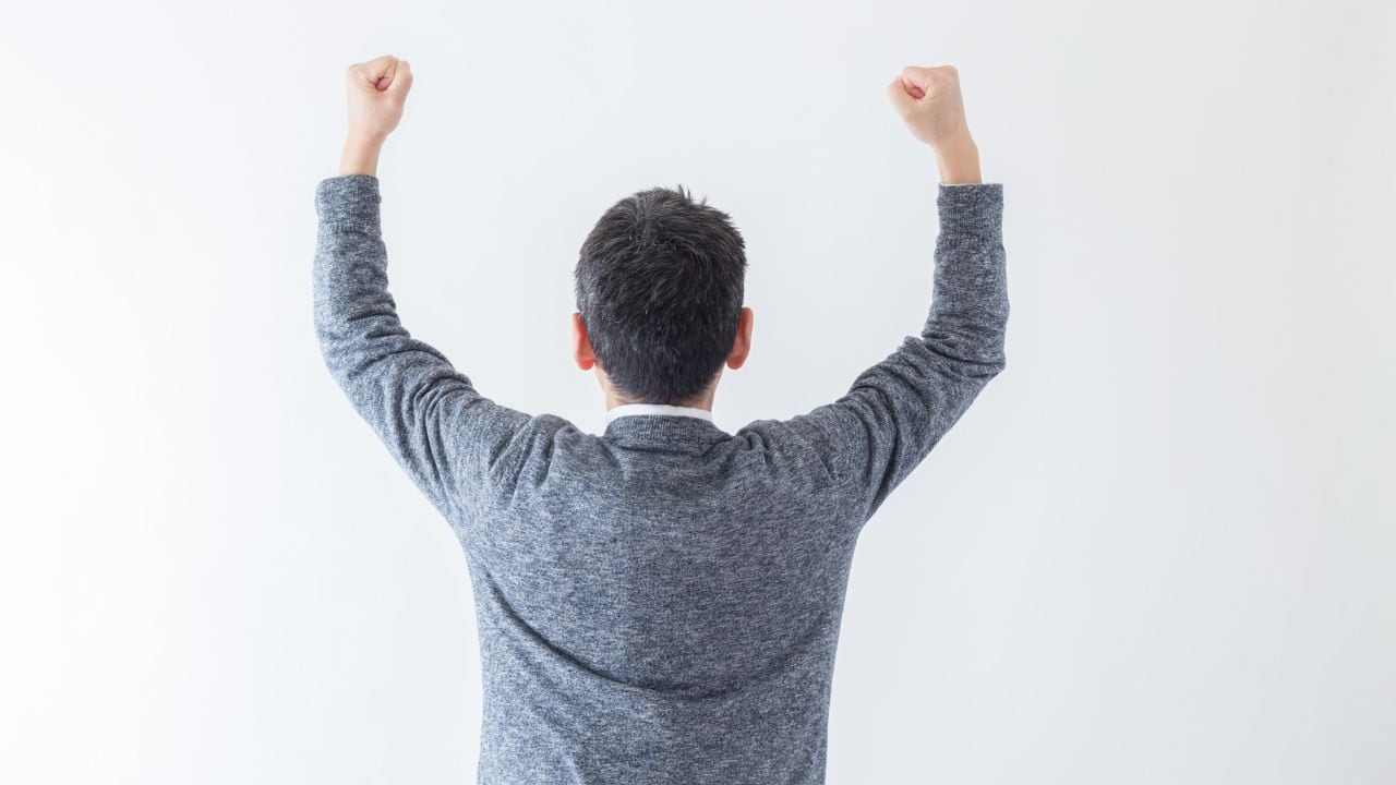 今は静かな実家ですが…母の介護で早期退職した65歳男性、〈年金月14万円〉の穏やかな一人暮らしと「縁側から見える庭の風景」