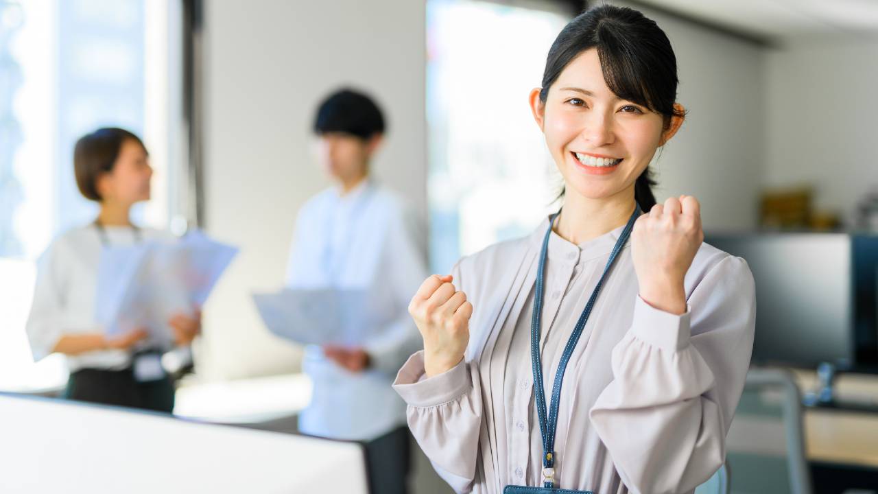 現代人必見！心理カウンセラーが語る「誰にも嫌われずに同調圧力をサラリとかわす方法」 | ゴールドオンライン