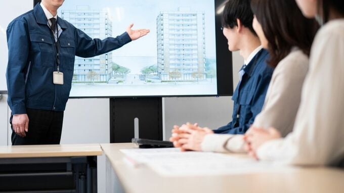 マンション理事会の不透明な運営と、従うだけの管理会社…不満を抱く住民が行使できる〈法的な対抗手段〉【マンション管理士が解説】