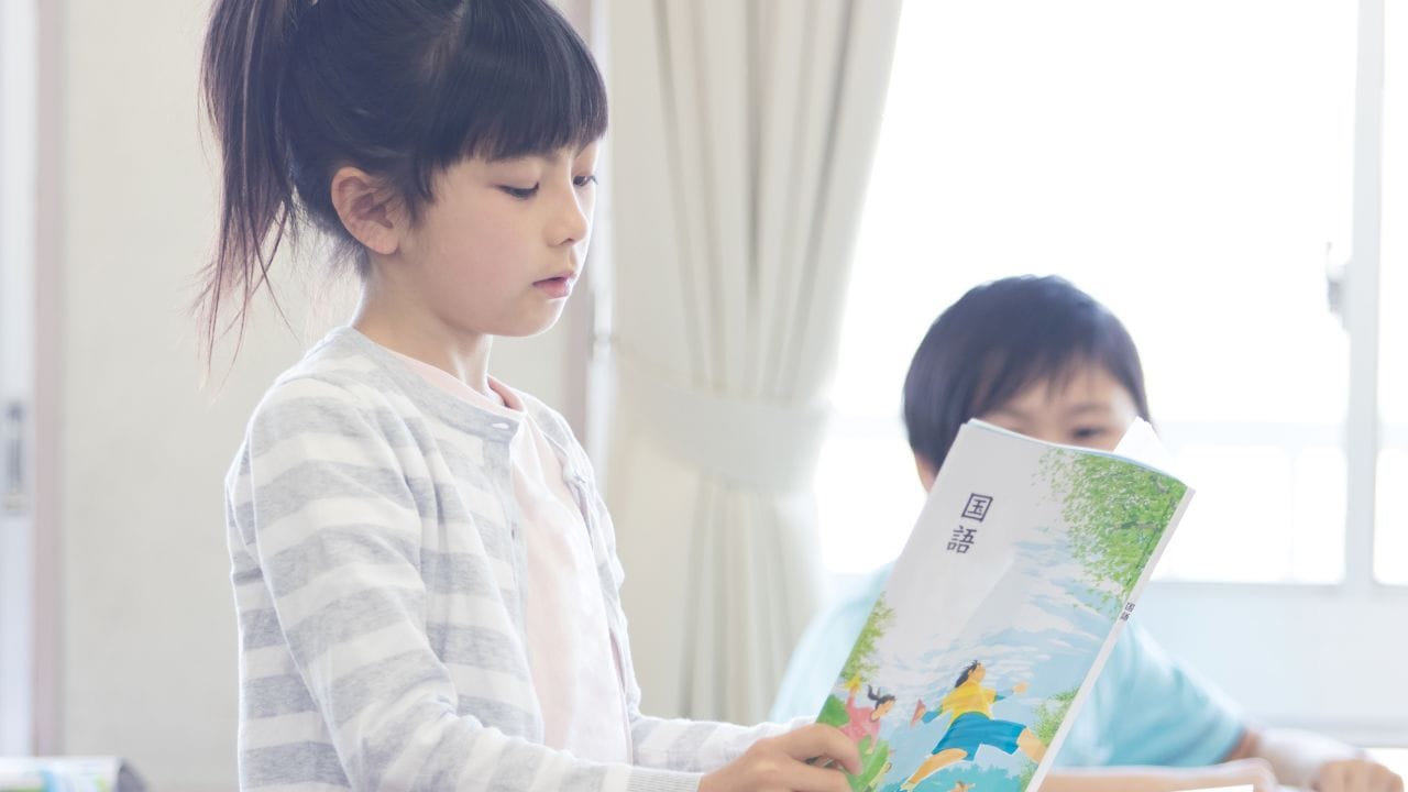 「教科書が読めない子」が増加…日本の子どもたちを蝕む“見えない学力低下”の正体