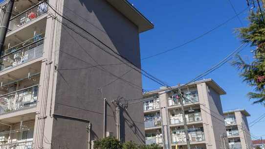 【資産運用シミュレーション】年収2000万円・1億円の中古1棟アパートに5年間投資した場合