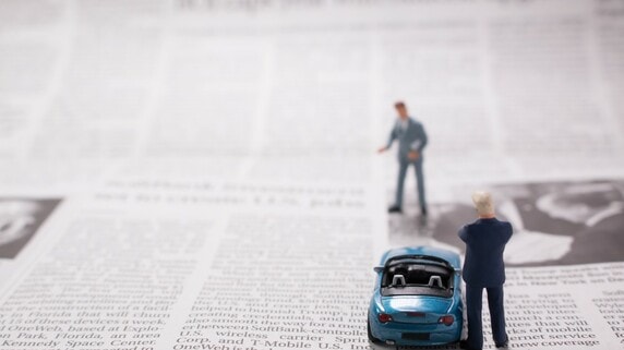 すでに総額1,270億ドルもの税収に達したトランプ関税。一方、いまだ公約とは程遠い政策に相次ぐ反発の声が…【国際税理士が解説】