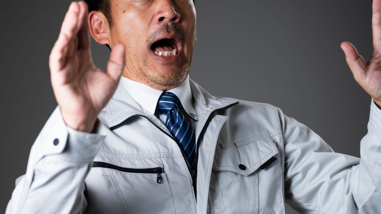 5年間入室拒否の「開かずの間」をこじ開けた61歳長男、目の前に広がる「異様な光景」に絶句。84歳母が死ぬまで隠し通した「800万円の使い道」