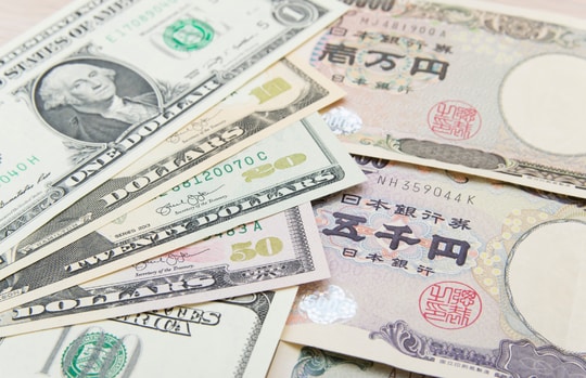 保ち合いの下放れは「ダマシ」なのか…