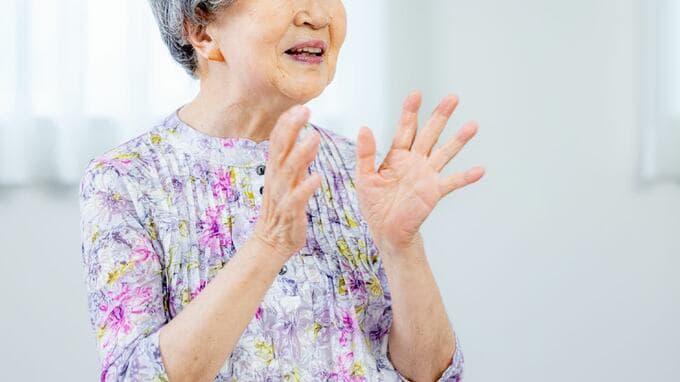 「ここに来るんじゃなかった…」〈年金月14万円・80歳女性〉、子どもに勧められ老人ホームへ入居。わずか3ヵ月で気づいた〈理想とのズレ〉