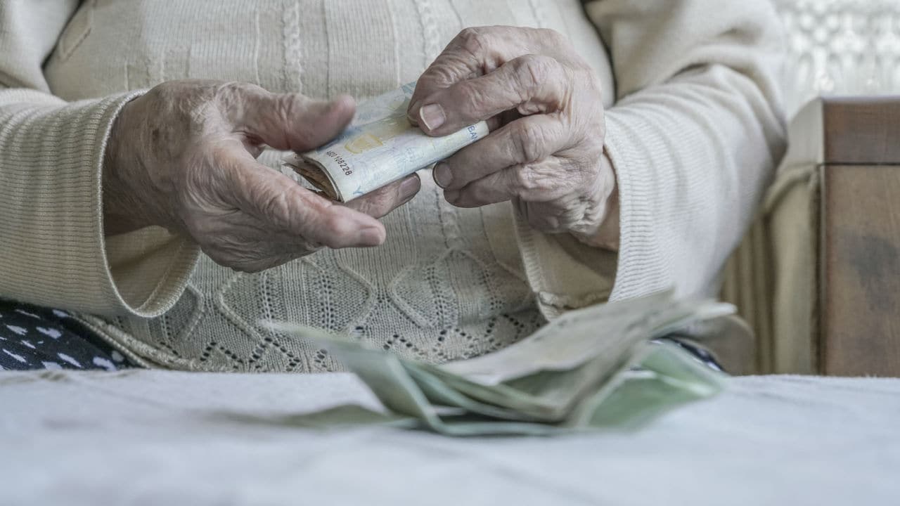 善意を利用した買取業者 騙されてしまった60代女性の誤ち 富裕層向け資産防衛メディア 幻冬舎ゴールドオンライン 善意を利用した買取業者 騙されてしまった60代女性の誤ち 富裕層向け資産防衛メディア 幻冬舎ゴールドオンライン