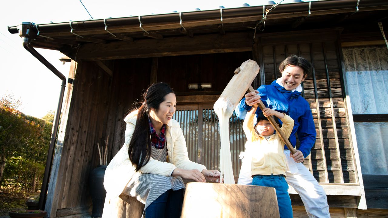 年収800万円・45歳の広告マン、北アルプスに移住も〈年収半減・貯蓄300万円取り崩し〉…それでも「地方移住して幸せです」と言い切るワケ