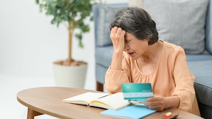 夫婦で〈年金月額23万円〉だったが…70歳専業主婦、夫亡き後の年金受給額に呆然「なにかの間違いでは？」