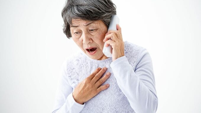 「仕送り、やめるから」長男の電話に絶句…月8万円の仕送りで暮らす63歳女性、感謝を込めて贈った「孫へのプレゼント」が露わにした“大きな勘違い”