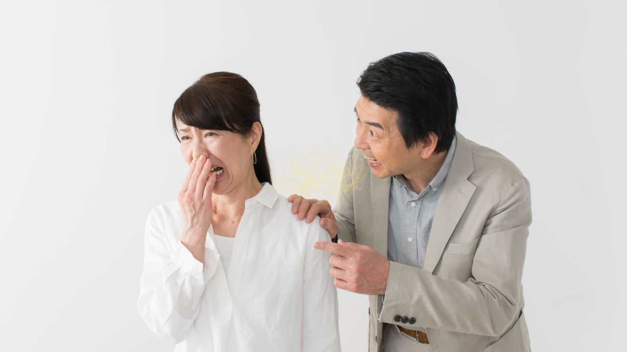 お前の金じゃないだろ！〈パート月収8万円〉65歳妻がへそくりで買った〈20万円のバッグ〉に〈年金月19万円〉66歳夫が大激怒も、悲しすぎる勘違いに涙