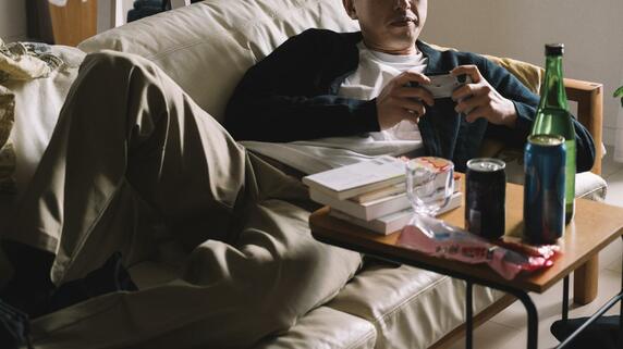 「実家は俺のものだろ？」50代引きこもり次男が主張…年金20万円・85歳母の“生前贈与”が招いた〈家族崩壊〉