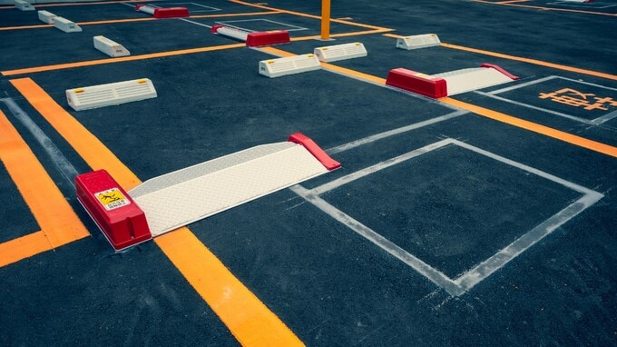 アパートでもマンションでもない…経営者の相続税・所得税の節税につながる「駐車場経営」【不動産活用を税理士が解説】