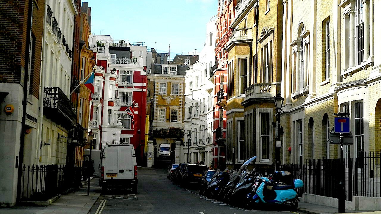 オフィスを住居に改装して転売する「英国流」の投資法