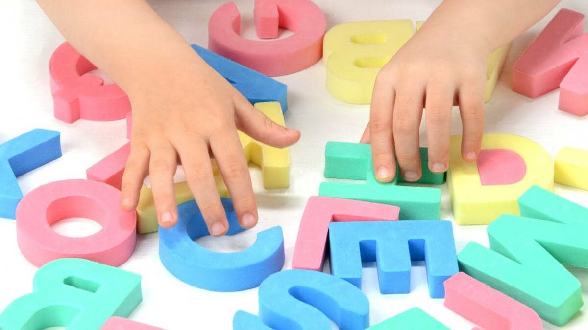 英語番組に頻出する「幼児語」…子どもに影響はあるか? | ゴールドオンライン