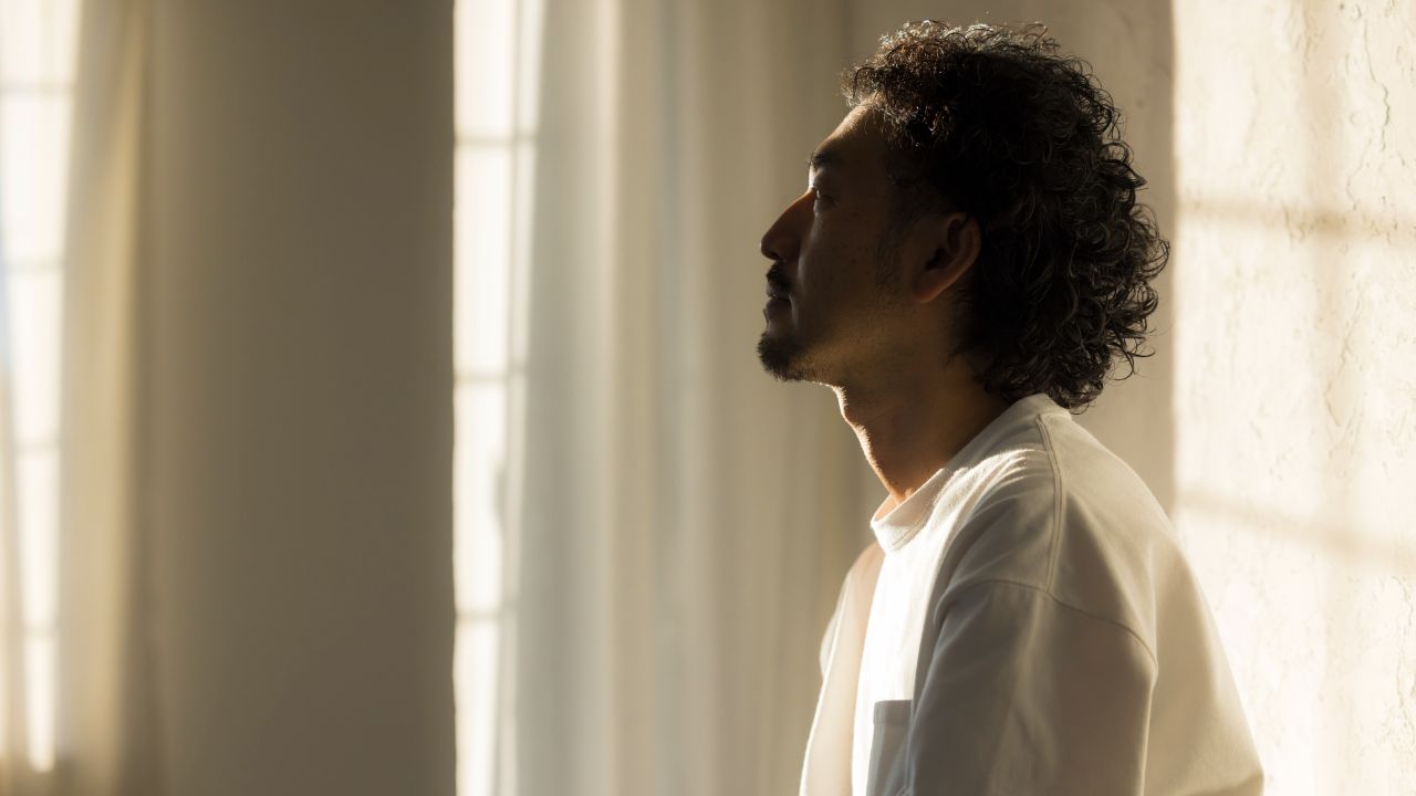 「大丈夫」と笑っていた79歳母。〈年金月15万円〉のはずが…こっそり見た預金通帳に50歳息子「涙が止まりません」のワケ