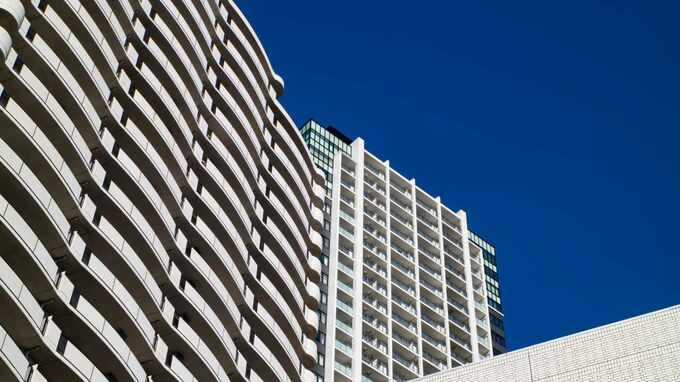 日本の人口減少で「不動産投資の空室リスク」増大…それでも収益が上がる「物件の選び方」【不動産Gメンが解説】