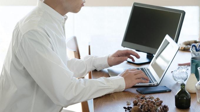 100万円の車を購入→国から「最大80万円」もらえる!?…対象者は申請必須「特別な助成金」の正体【社労士が申請時のポイントを解説】