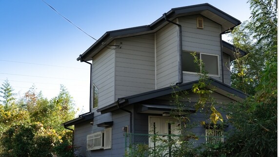 民泊投資で「物件紹介業者」の餌食にならないためには？即決を煽られ“外れクジ”を引かされる前に知るべき「ぼったくり物件」回避術