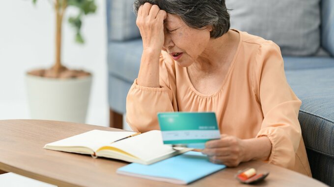 夫婦で年金「月21万円」だが…もう「貯蓄を切り崩しても賄えない」老人ホームの入居額、値上げの波はここにも