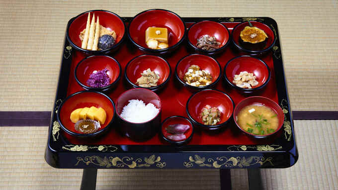 一般男性と僧、「同じカロリー」を摂取したら驚くべき違いが！