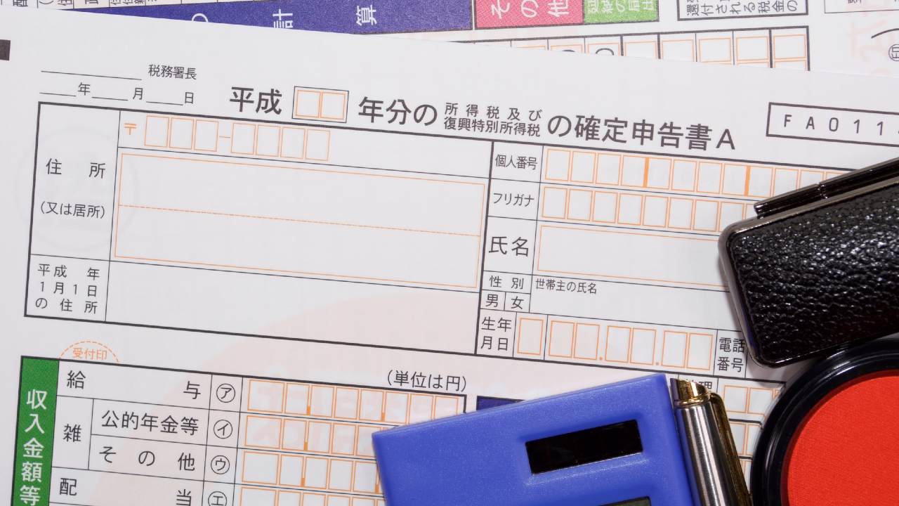 父親の所有地、子がタダで借りて駐車場経営…不動産所得はだれのものか?
