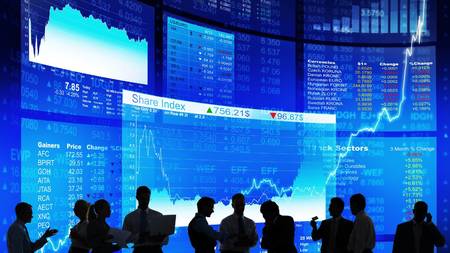 オルタナティブ投資は、株式や債券以外への投資のこと（画像はイメージです／PIXTA）