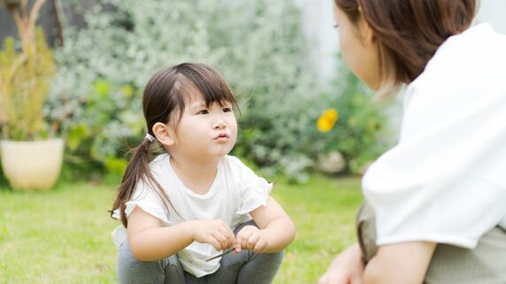 2歳の我が子、言葉の発達に遅れ？「発達障害」の可能性と「早期療育」の効果