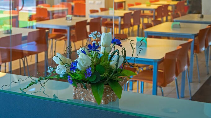 経費のはずの「交際費」に税金がかかる!?