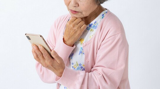 当てはまったら要注意…「絶対に入ってはいけない」2つの保険【保険のプロが警告】