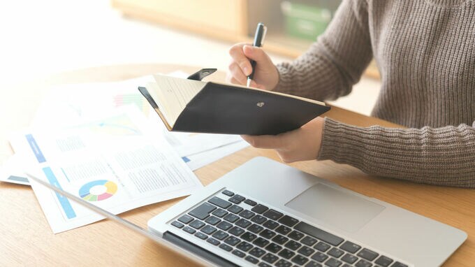 在宅勤務35％が導入 導入するのに必要なサービスを提供する会社に注目